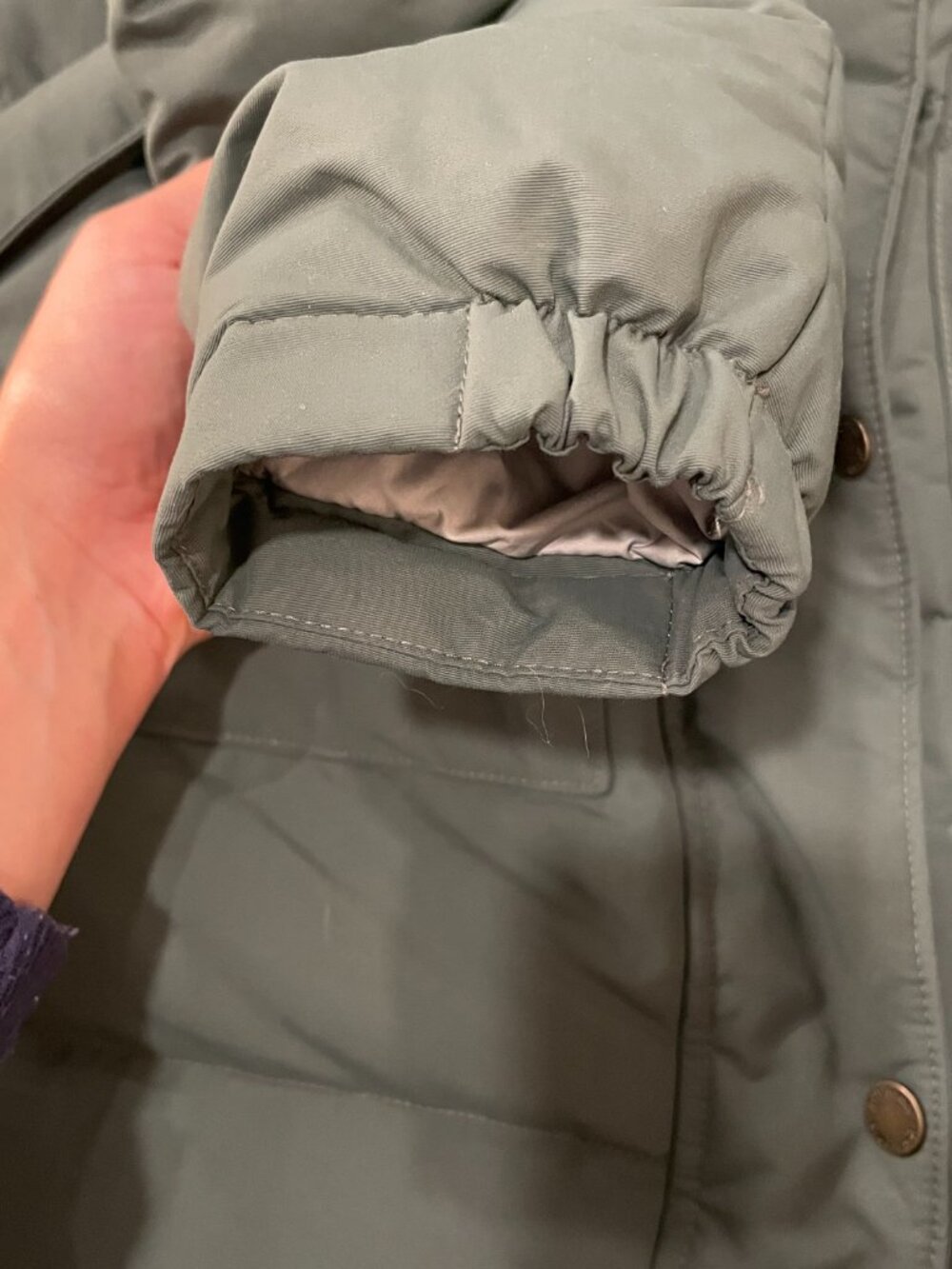 Patagonia Down Drift Parka - Women's XSmall - Like New - Picture 9 of 16